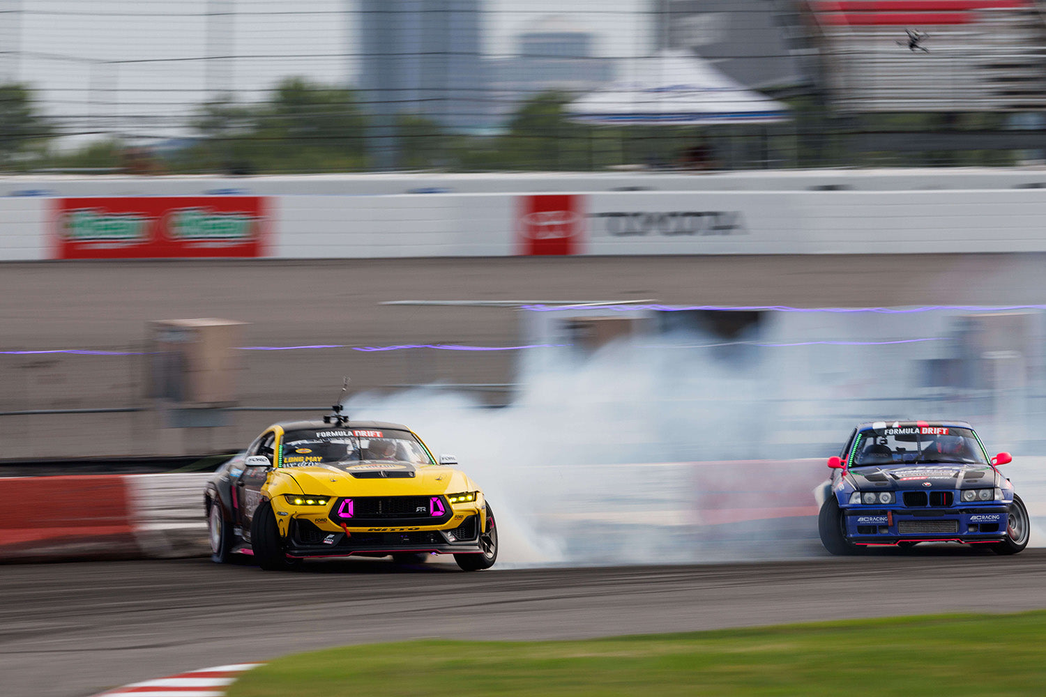 Ben Hobson leads his Top 32 battle against Adam LZ