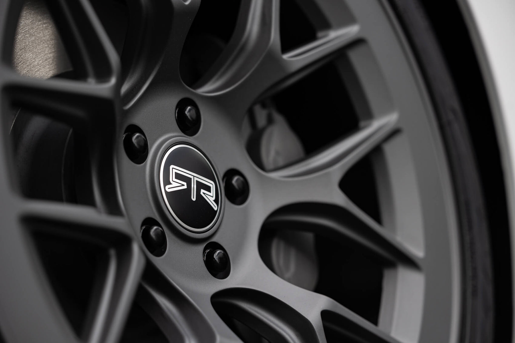 Ford Mustang RTR Chrome Center Cap (05-20 All) - RTR Vehicles