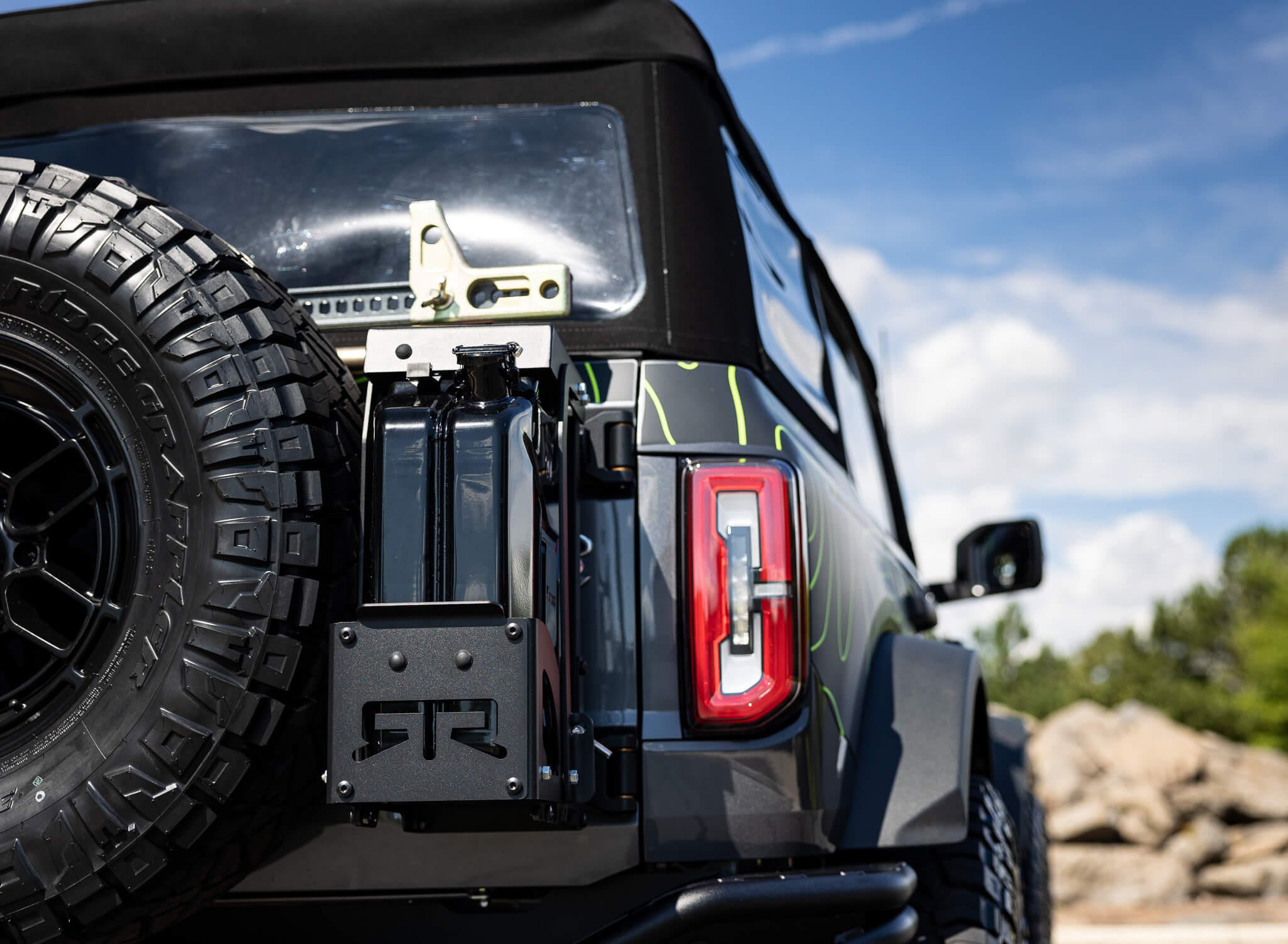 RTR Jerry Can Mount (21+ Bronco) - RTR Vehicles